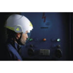 ONYX DUAL-SHELL SAFETY HELMET WITH RETRACTABLE VISOR - Image 3